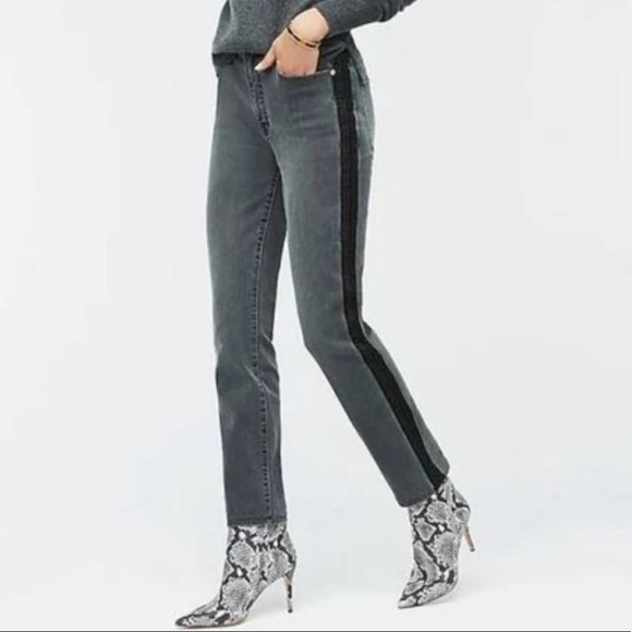 J Crew Vintage Straight Jean With Released Side Seams - Picture 2 of 12